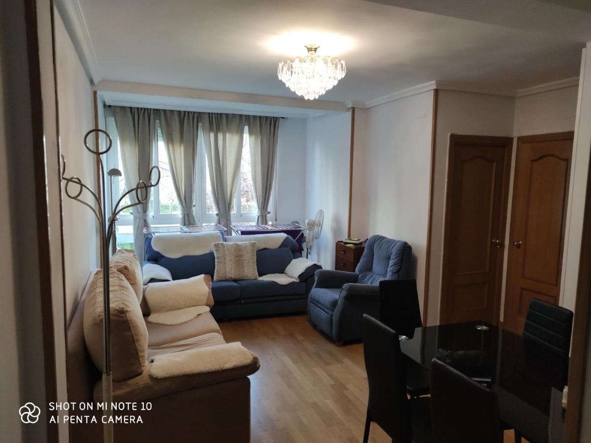 Habitacion Jc Madrid Luaran gambar